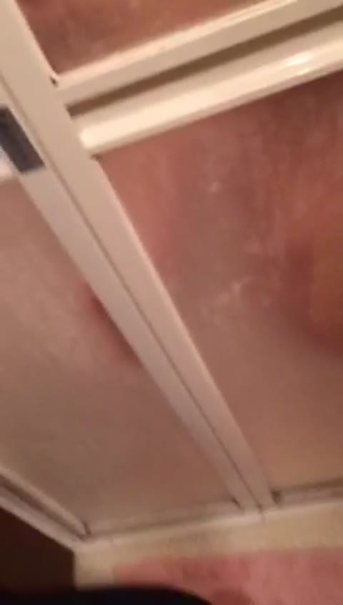         マジで嫌がる友達の風呂に何度も突撃！！
    