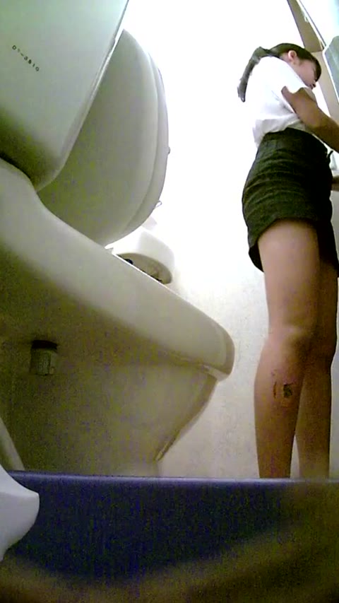         Ｃの学習塾といれに潜入♪
    