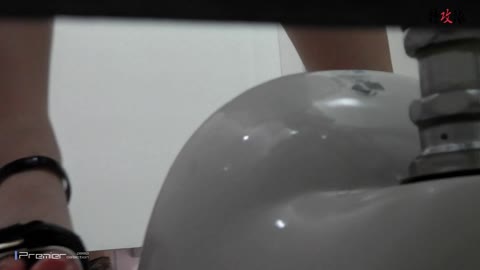         幻 96 令和初の連続二ケツ撮り、美しいアソコに勃起必然
    