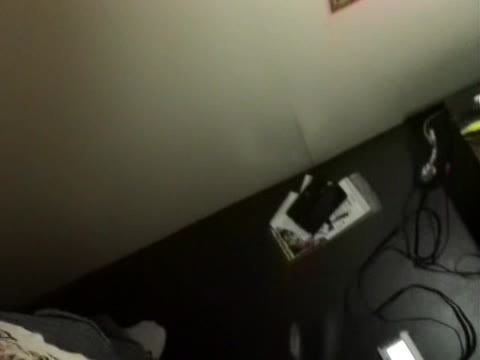         ネットカフェのカップルルームで発情しまくり学生カップル
    