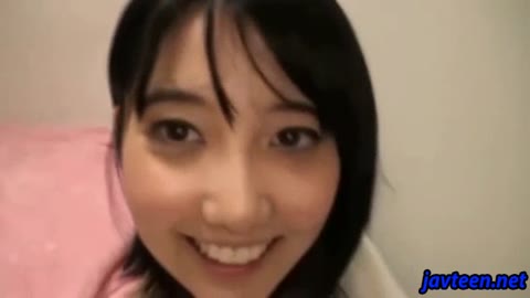         ロリ顔清純委員長タイプ ユリちゃん番外編 自宅で生ハメ大量顔射で大満足
    