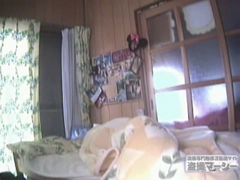         りある。仲の良い同級生を盗み撮りした記録×4本
    