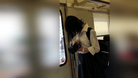         JK風純朴系美少女 2/2
    