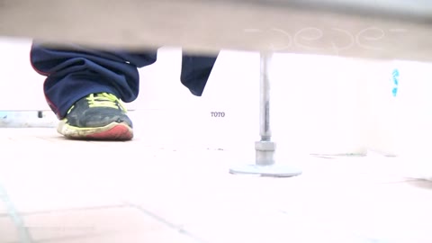         【至高洗面所盗撮】25 至高の下方撮り!!若さ溢れる体育館編2!!
    