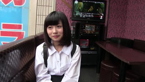         カラオケの二プレスで隠された乳首とオナニー
    