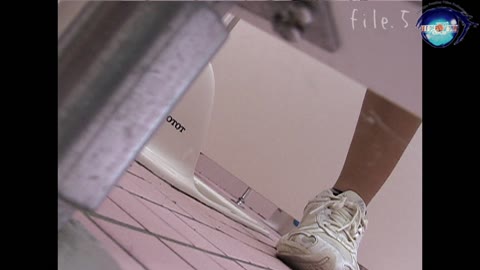         マ○コ丸見え！！第二体育館潜入撮File.5前編
    