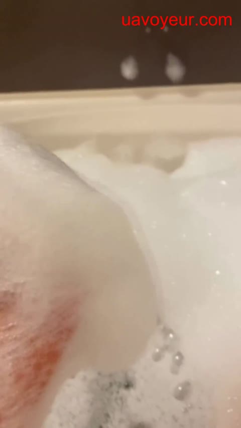         「横〇み〇き」c学からの同級生♪
    