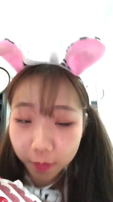         可愛い中国人炉利少女のコスプレフェラ 1080p
    