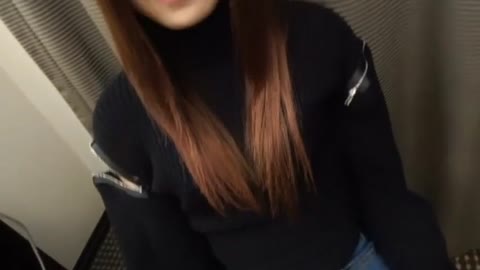         無修正　21歳スレンダー美人な化粧品販売員と初めての濃密プライベートハメ撮り
    