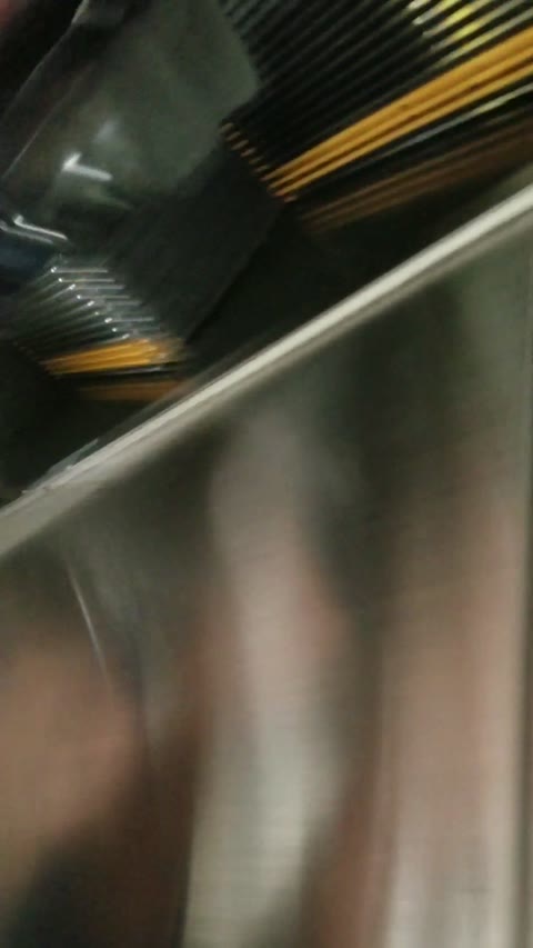         美脚激ミニのKちゃん真っ白な生パンツ！ひなたぼっこしてるティーン美少女の丸見えP♬他５本
    