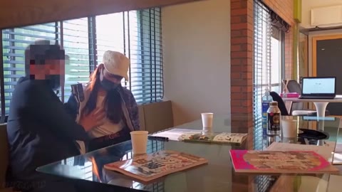         [無]セフレと喫茶店で、テントの中で、彼女の部屋で
    