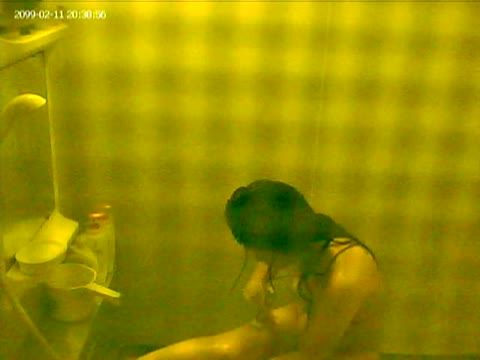         バスルームの写窓から vol.007
    