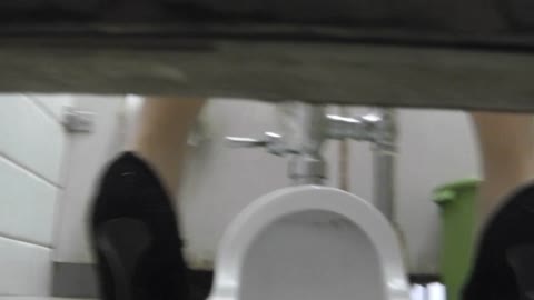         【美しき個室な世界】洗面所特攻隊vol.011
    