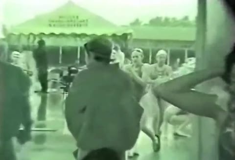         赤外線望遠透撮 スケスケ競泳水着(高飛び込み）
    