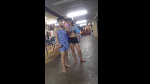         リアル ●C プールで水着撮っちゃいました☆ vol.5
    