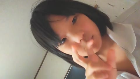         ミクチャ☆S「ファンありがと♡」おっぱいちら
    