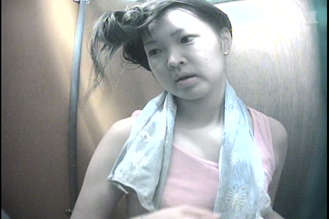         File.41 ムチムチギャル、大迫力の下半身
    