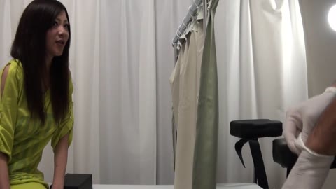         誰にも見せられない秘密の診察室②
    