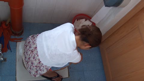         Peeping-Eyes 東洋の神秘！中国トイレ事情！vol.13
    