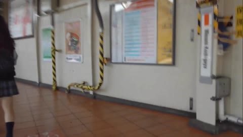         オウルさんの パンチラめくり撮り！ Vol.01
    