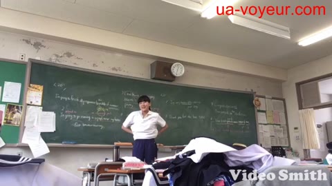         担任が流出校内教室の着替え１
    