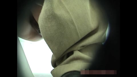         【素人】某ゲームセンター★これはスゴい!! 店長が仕掛けた生々しい♥女子トイレ盗撮♥033
    