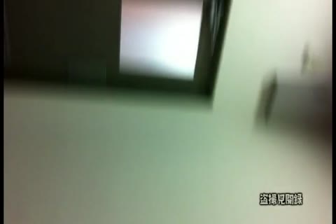         無修正　週末限定　大学トイレ手取り待ち伏せ盗撮　Ⅱ
    