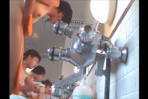         Ｓ級☆可愛い女の子のお風呂盗撮！！
    