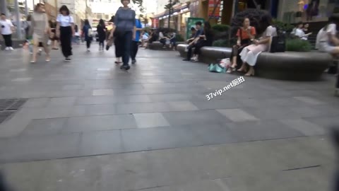         アジア都心部のトイレ１
    