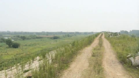         中国 美少女 屋外放尿 カーセックス 流出
    