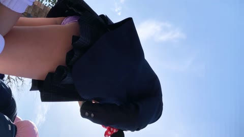         幻の楽園で超ミニな煌めく制服ｋちゃん♪Hな太ももとパンティ！他5本
    