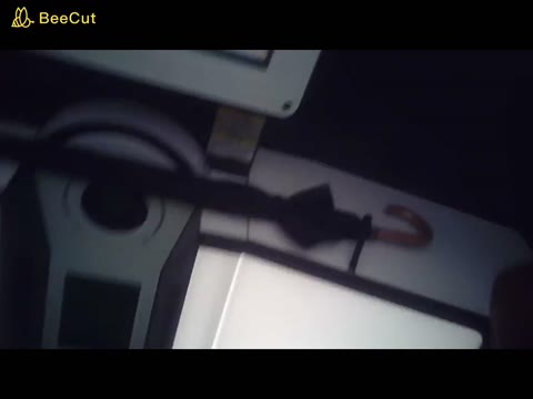         （PC/携帯対応）ついに解禁！！奇跡の18才。超美少女お披露目（本編モザ無し）
    