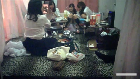         [フルHD]摘発されたJK見学クラブ_その3
    