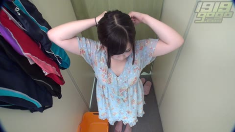         Swimming Shop dwkm02_0640_01
    