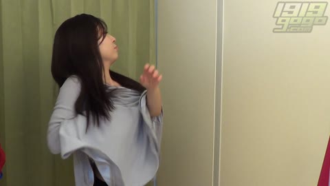         Swimming Shop dwkm03_0240_01
    