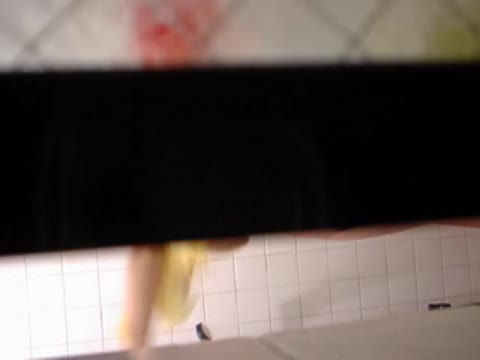         闇夜の住宅街で隠密☆10代女子たちの穢れなき綺麗な裸体
    