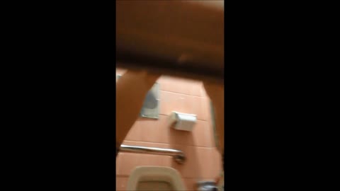         お姉さん達のトイレ盗撮①
    