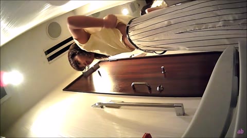         女子トイレ盗撮(325）篠田麻☆子似美女の個室の大鏡恥ずかしいとの楽しいトーク収録友達も激撮全１０名
    