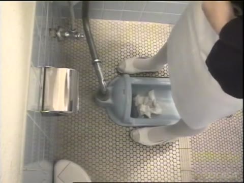         盗撮病棟 白衣の裏側
    