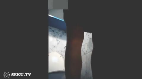         ウォシュレットで感じる女
    