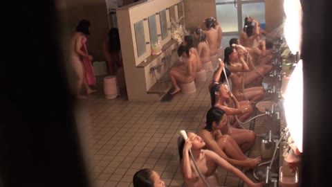         修学旅行　大浴場
    