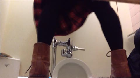         某有名大学女性洗面所 ajz006_01
    