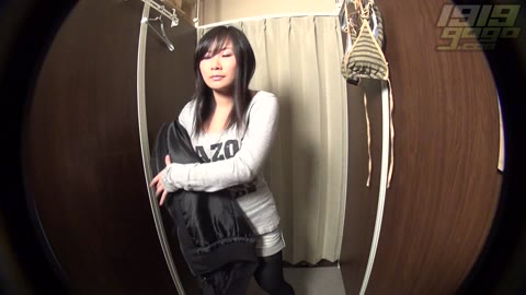         1919gogo Changing room dwk007_0240_01
    