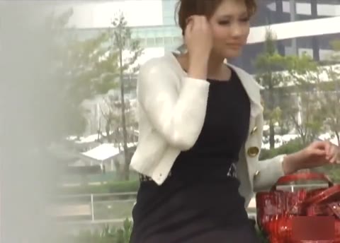         真冬に全裸にされた女達 6
    