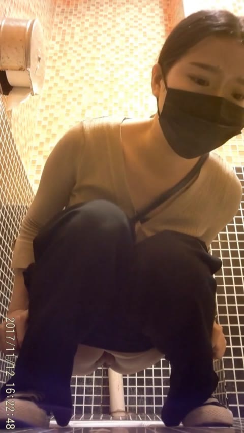         中国の可愛い子が多いバーのトイレ 第5段
    