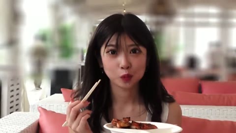         [無]白ワンピの可憐な美女に中出し
    