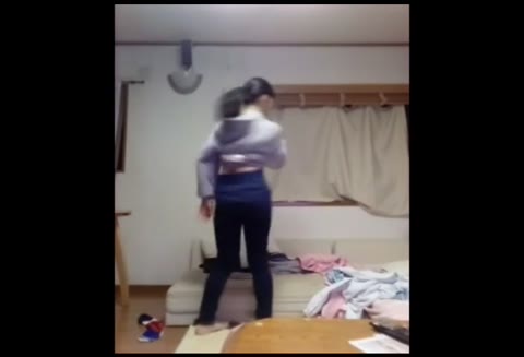         無修正　踊りC全裸の後で、オナニ―見せちゃいます
    