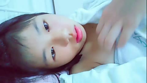         綺麗な顔立ちのパイパンＣ級女子！ピンク色の乳首とアソコをくぱぁ♬ほか5作品
    