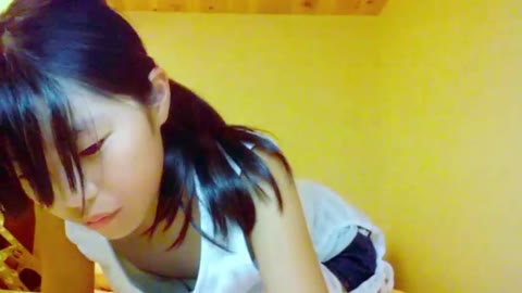         初出あり☆布団の中からこっそり☆上下見せちゃうパイパンシー♪etc7作品+
    