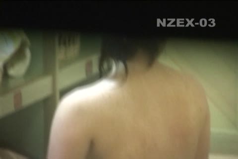         エクストリーム覗き穴　nzexシリーズシリーズ一覧はこちら
    